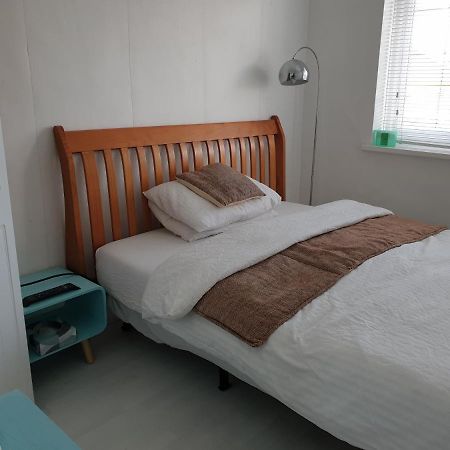 Tropical Garden Oasis Rooms Birmingham Bagian luar foto