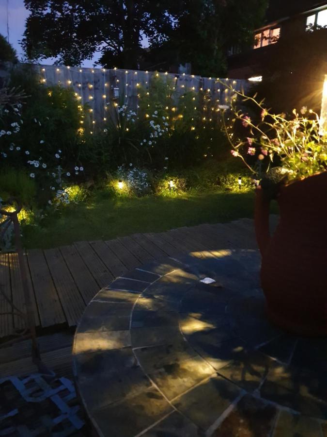 Tropical Garden Oasis Rooms Birmingham Bagian luar foto