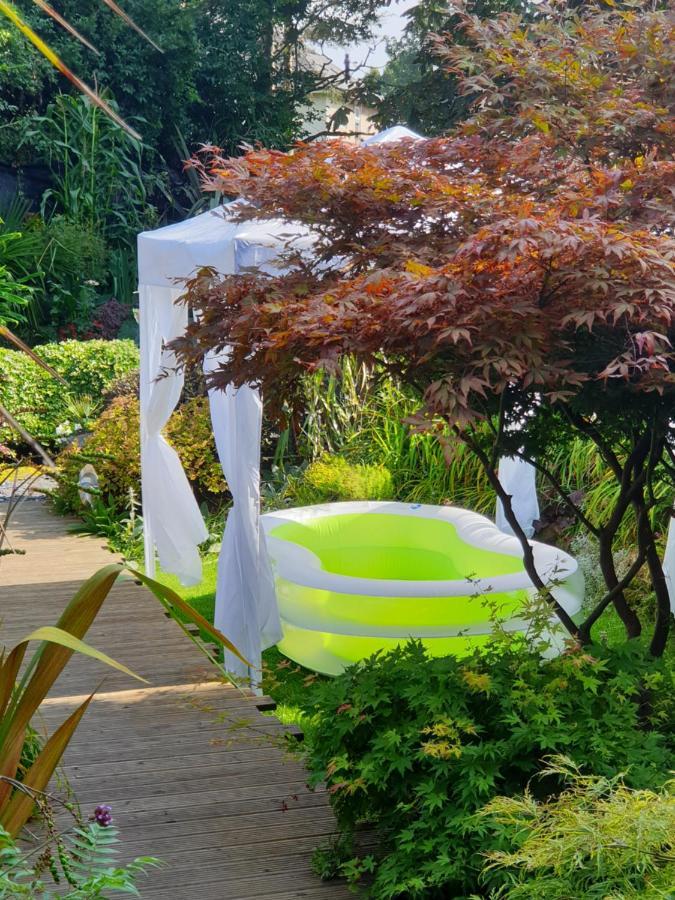 Tropical Garden Oasis Rooms Birmingham Bagian luar foto